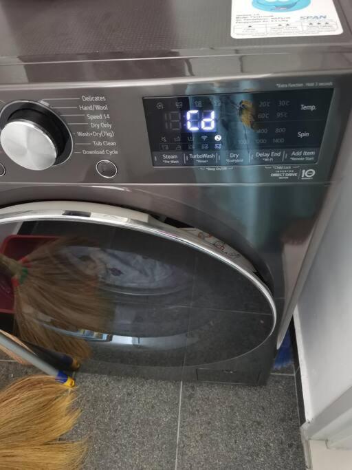 Imanie Hstay Southvillecity - Moslim Friendly Apartment *